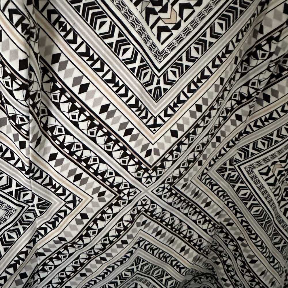 Printed Top - Picture 6 of 8